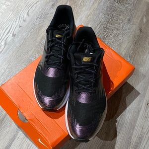 Nike Star Running Sneakers Women Size 7y